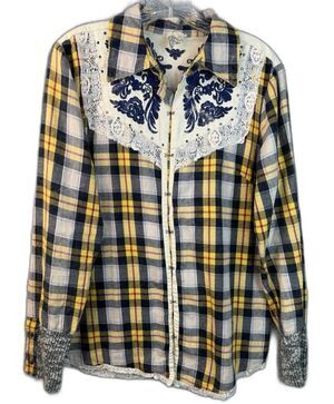 Gimmicks by BKE Flannel & Lace Western Shirt Women's Medium Blue & Yellow Cotton